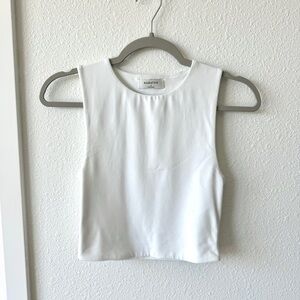 <SOLD> ARITZIA Contour Cropped Tank (White)